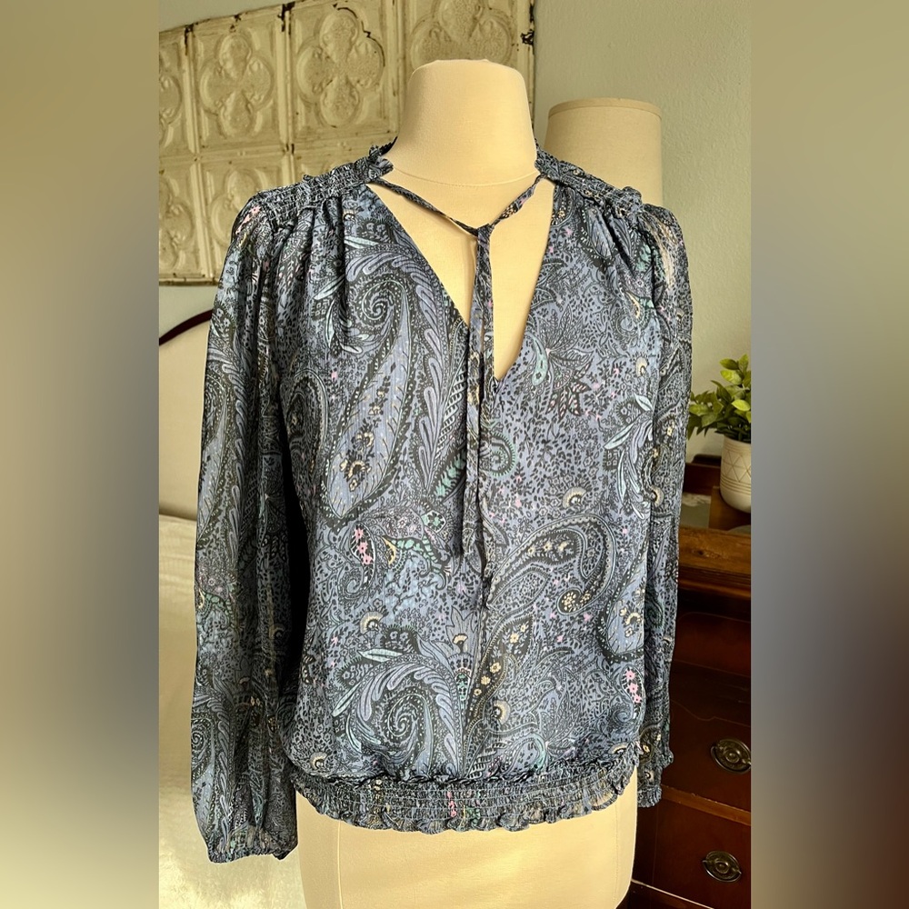 NWOT Lucky Brand Blue Paisley Tie-Neck Blouse size large